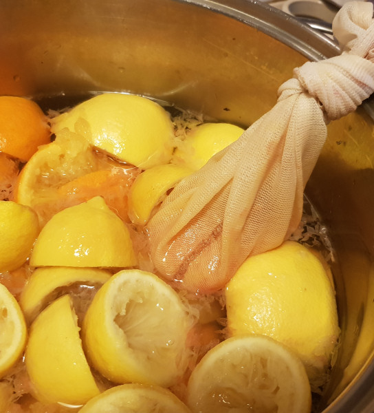 xmas spiced marmalade